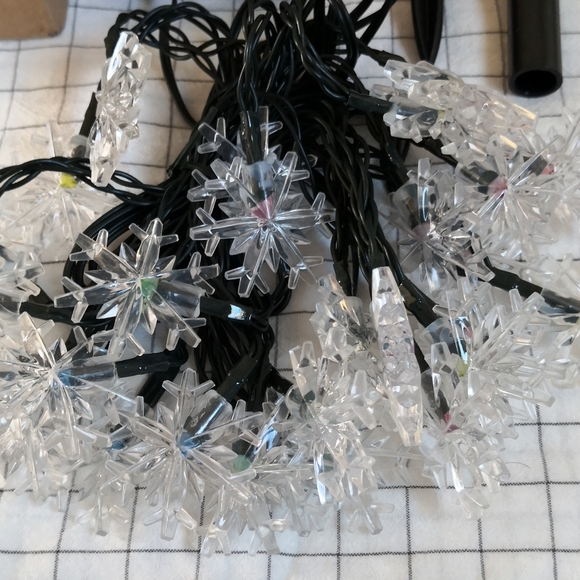 Solar powered Christmas/Party string Lights - Picture 3 of 6